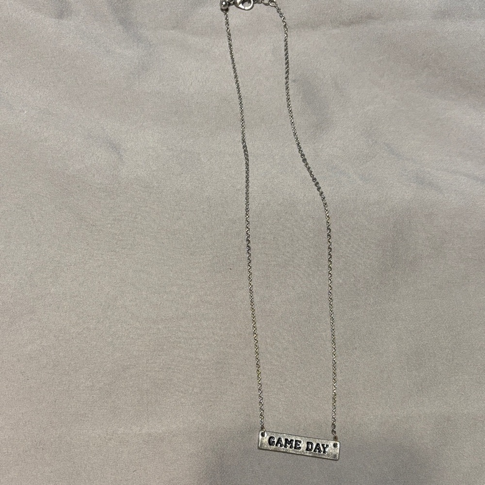 ☃️ NEW LOWER PRICE ☃️ ~ Maurices Silver 'Game Day' Pendant Necklace